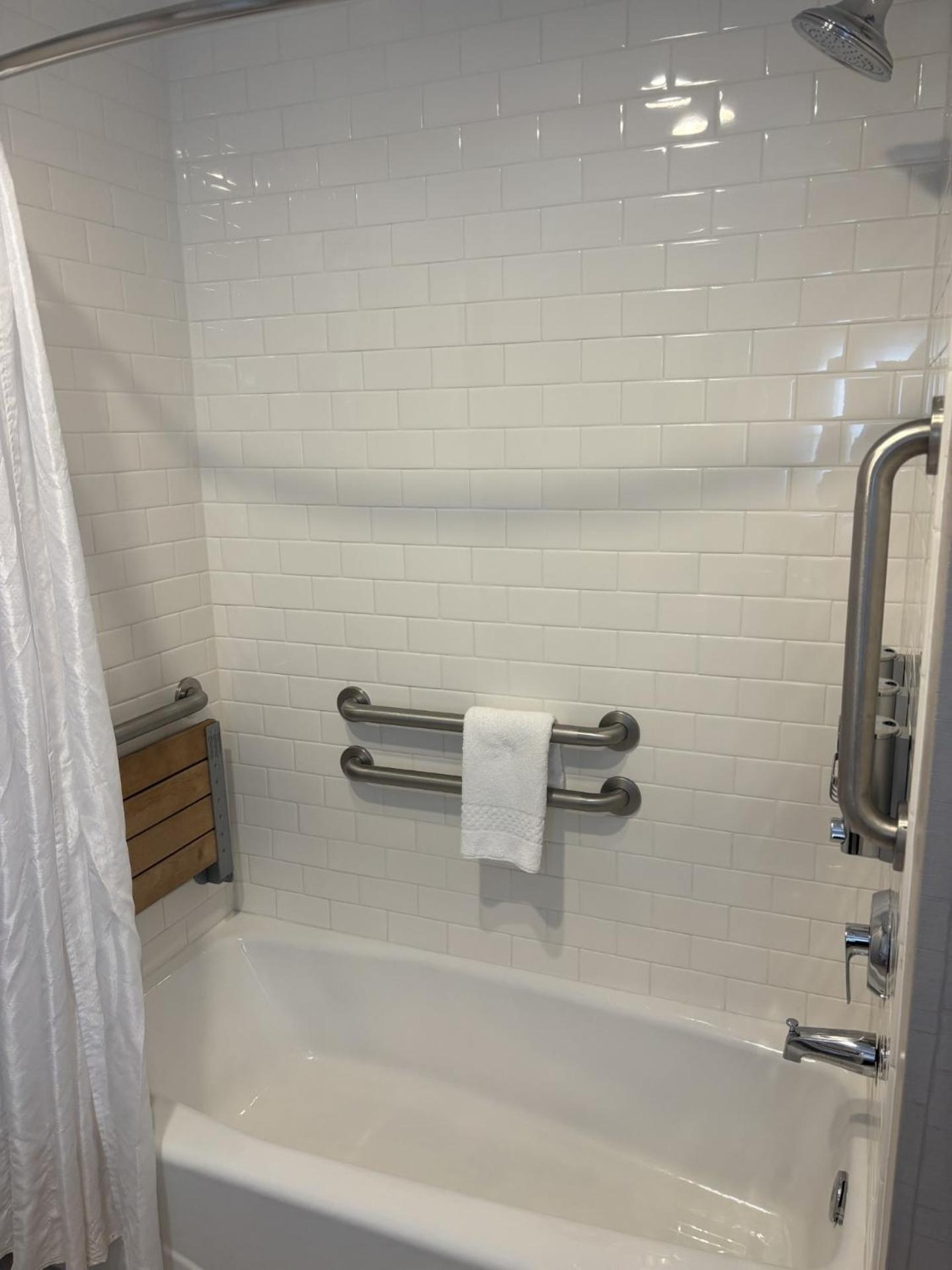 Four Points By Sheraton Charlotte - Lake Norman Huntersville Bagian luar foto